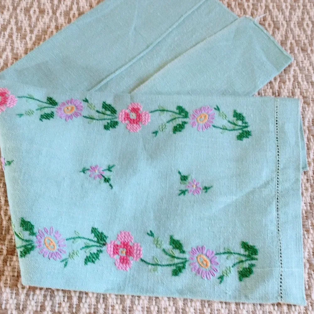 Vintage Bathroom GuestHand  Towel Embroidered